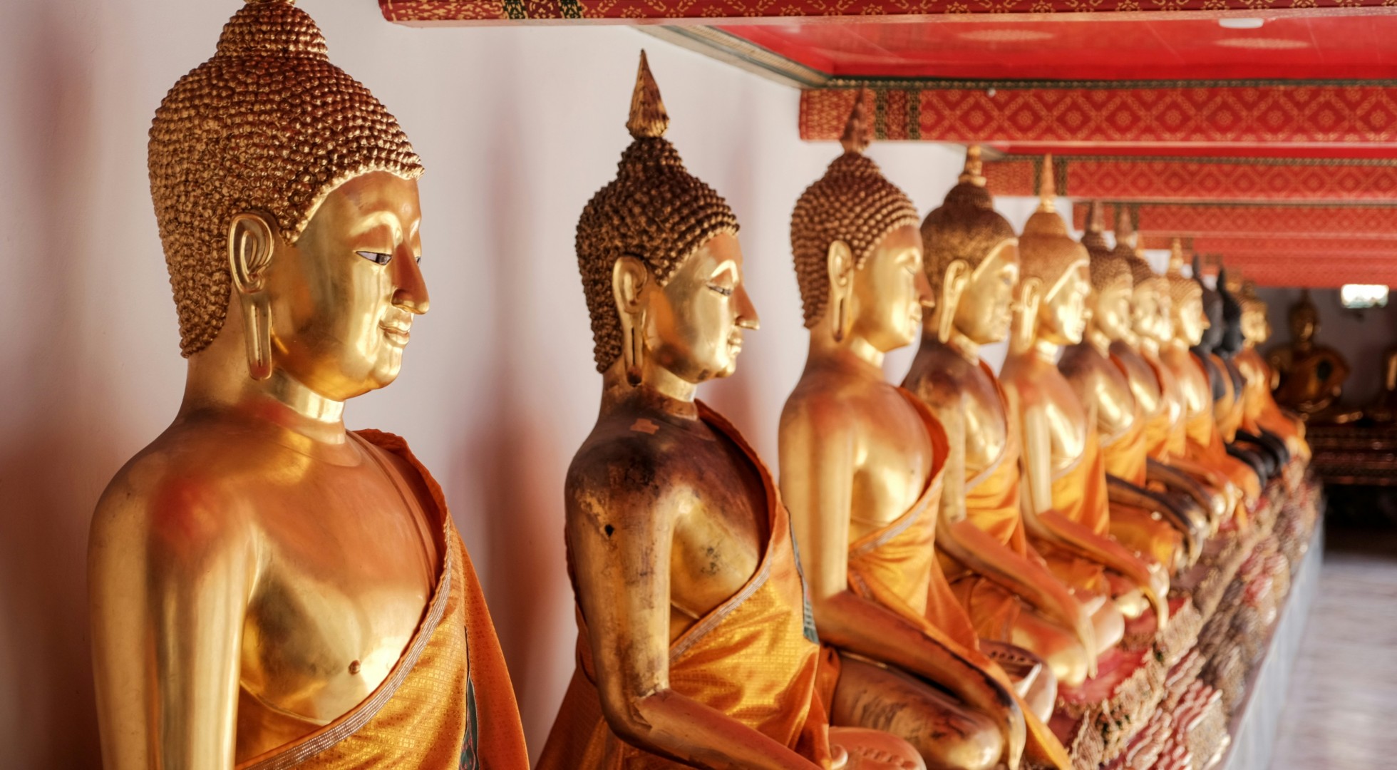 bangkok golden shrine