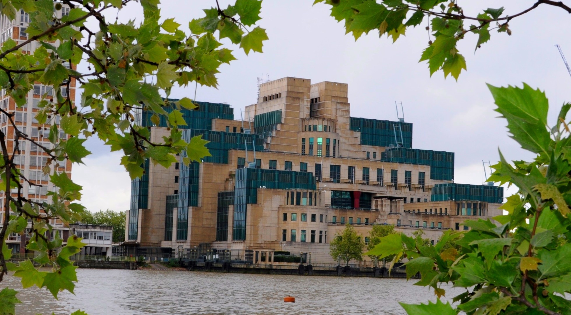 London across the Thames