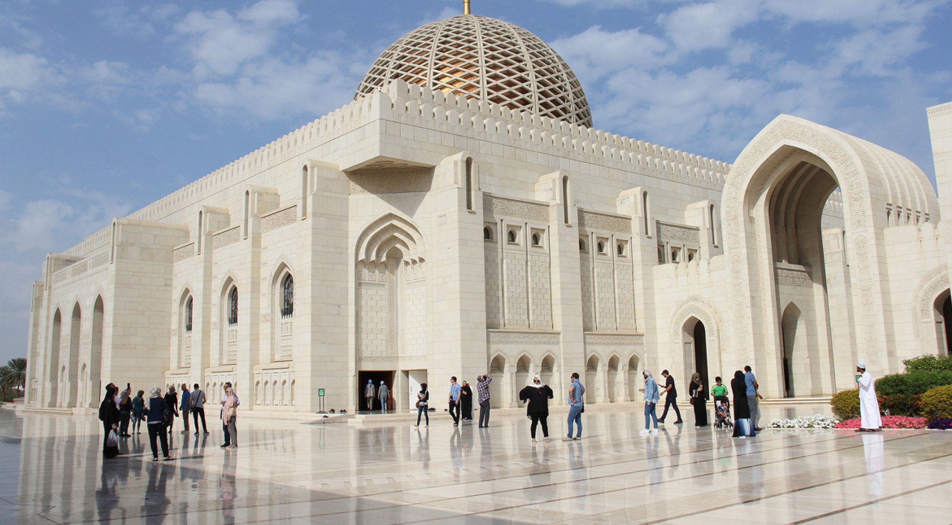SULTAN-QABOOS-MOSQUE